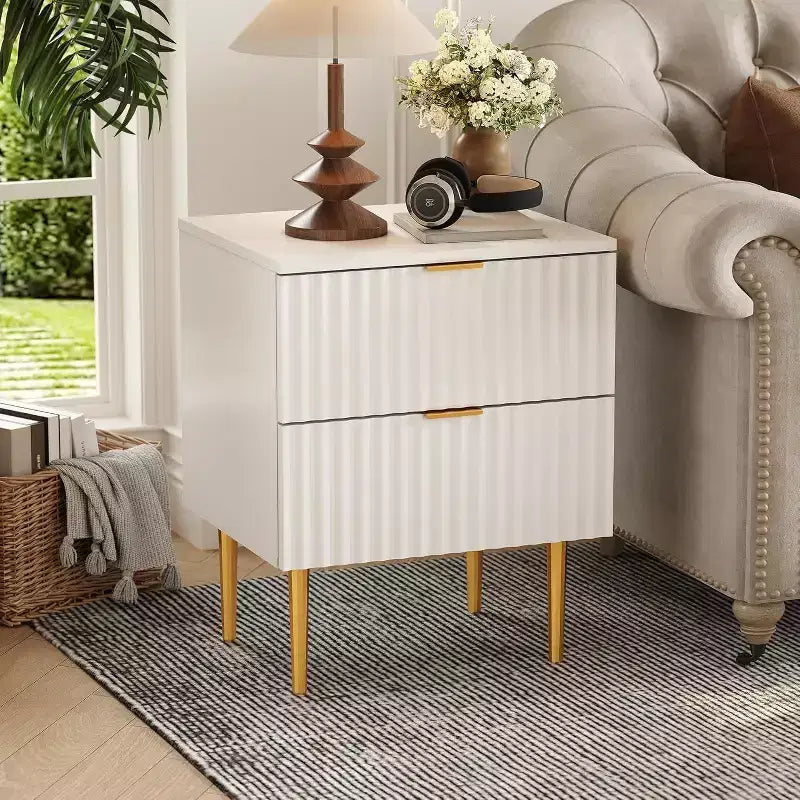 Table de chevet moderne avec 2 tiroirs, table de nuit cannelée dorée et bois, table de chevet pour chambre d'appartement